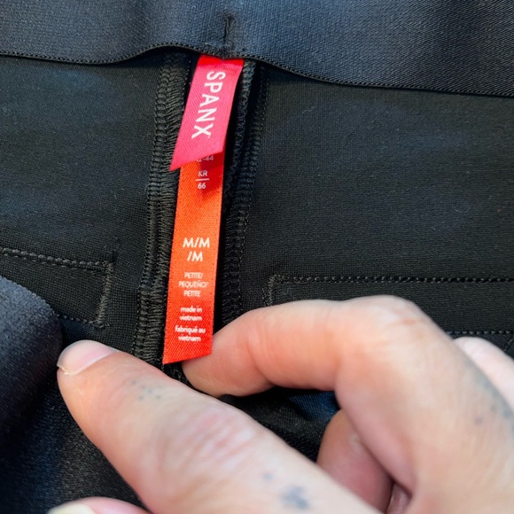 Spanx Striped Ponte Pants Medium NWT - Picture 4 of 6